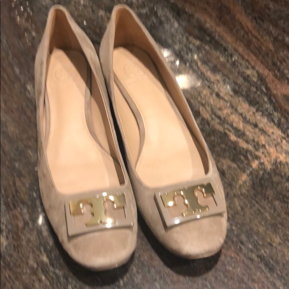 Tory Burch suede shoes🌺